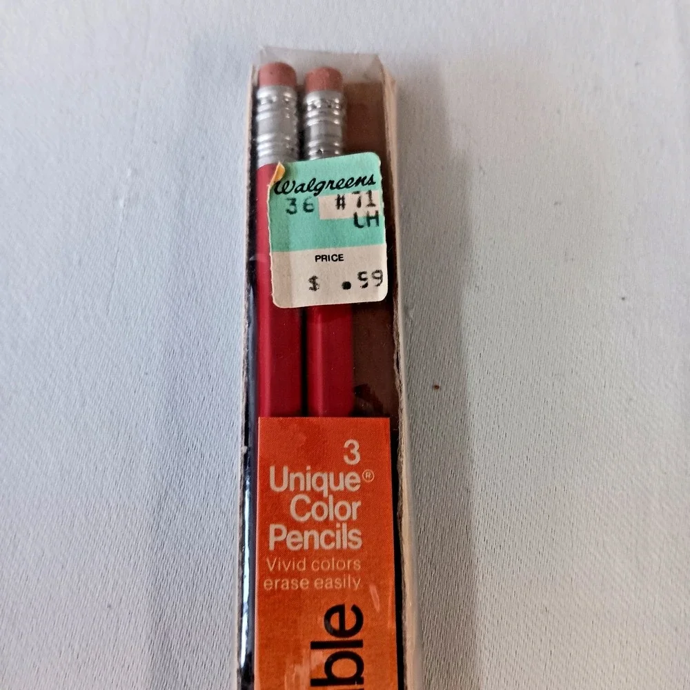 VTG Faber-Castell Venus 1007 Erasable Red Colored Pencils Lot of 2 Unused 70s‎